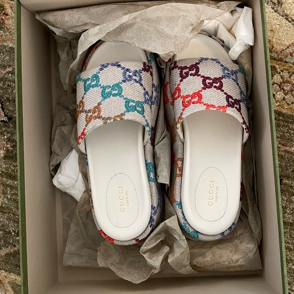 Gucci Multicolor Woven Mules - Picture 2 of 3